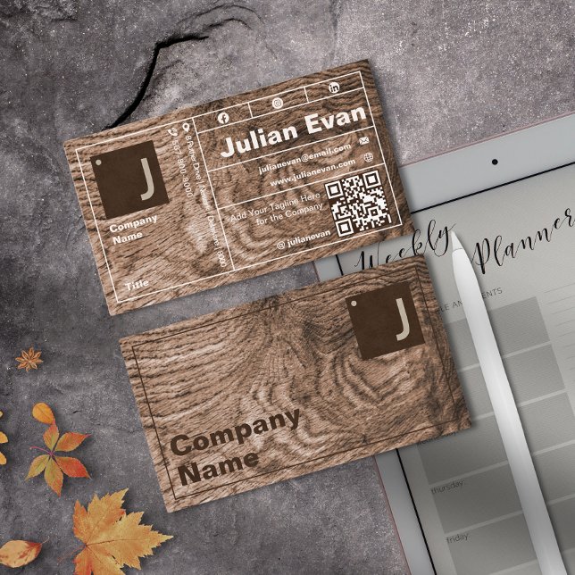 Moderner QR-Code für holzgraue Typografie Visitenkarte (Modern Wood Grain Bold Typography Monogram QR Code Business Card)