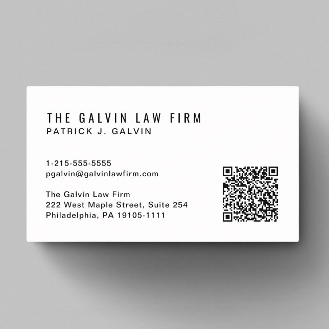 Moderner QR-Code-Mitarbeiter eines Unternehmens Visitenkarte (Capture attention, make connections, and leave a lasting impression with our modern QR business card)