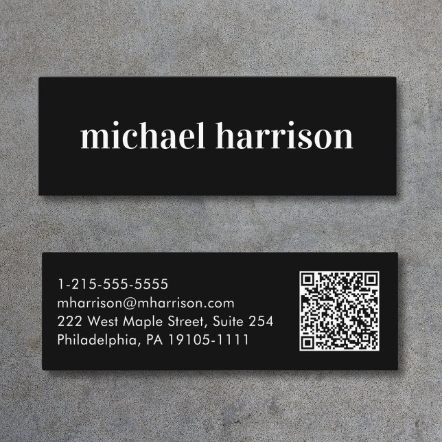 Moderner QR-Code Schwarz Mini Visitenkarte (Capture attention, make connections, and leave a lasting impression with our mini QR business card)
