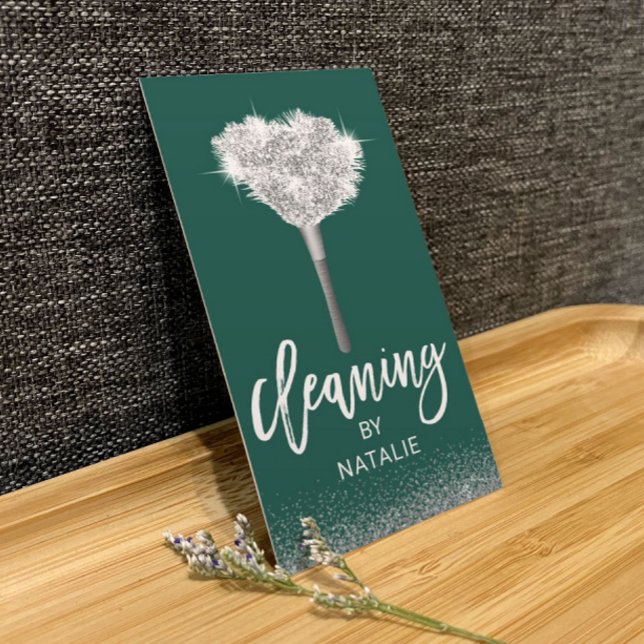 Moderner Reinigungsservice im Grünen Haus Visitenkarte (Von Creator hochgeladen)