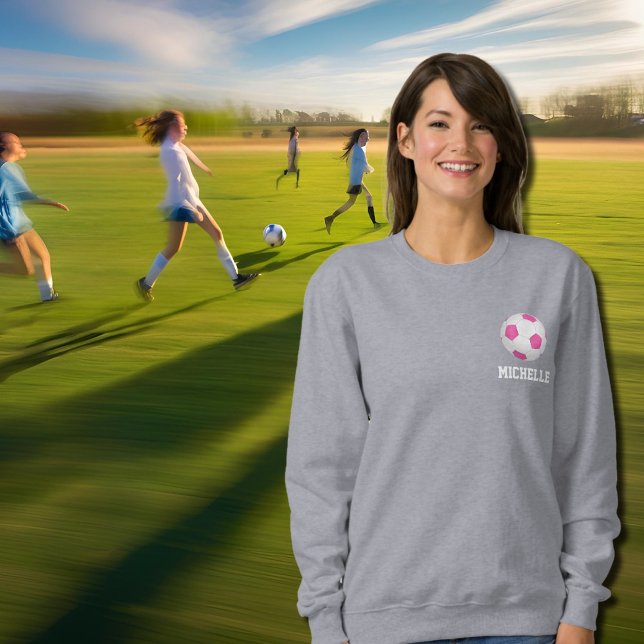 Moderner rosa weißer Fußball - Name hinzufügen Sweatshirt (Von Creator hochgeladen)