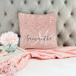 Moderner rosafarbener Glitzer Glitzern Personalisi Kissen<br><div class="desc">Mit der Einführung unseres Produktes "Moderne rosa Glitzer Glitzern" Personalisiert Name, exklusiv auf Zazzle erhältlich! Mit diesem atemberaubenden Design, das den Charme des rosa Glitzer mit einer modernen Touch verbindet, machen Sie eine stilvolle und personalisierte Note. Egal ob Sie ein Geschenk oder eine besondere Leckerei für sich selbst suchen, dieses...</div>