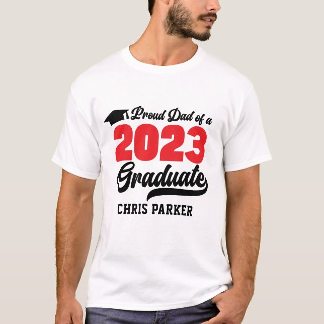 Moderner roter Script-Proud-VATER eines Absolvente T-Shirt (Vorderseite)
