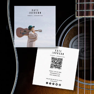 Moderner Sängermusiker Foto Social Media QR Code Quadratische Visitenkarte