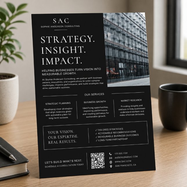 Moderner Schwarzer QR-Code Professional Consultant Flyer (Modern Black QR Code Professional Consultant Flyer)