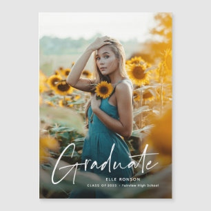 Moderner Script Graduate Foto Abschluss Magneteinladung