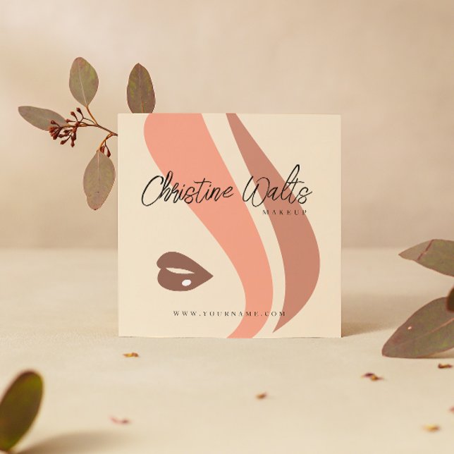 Moderner Soft Peach and Earthy Makeup Artist QR Quadratische Visitenkarte (Von Creator hochgeladen)