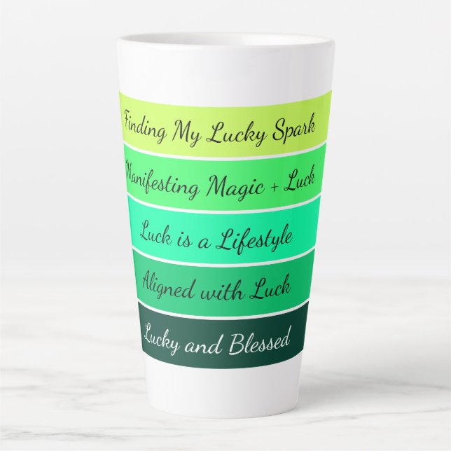 Moderner St. Patrick’s Day Gradient  Milchtasse (Vorderseite)