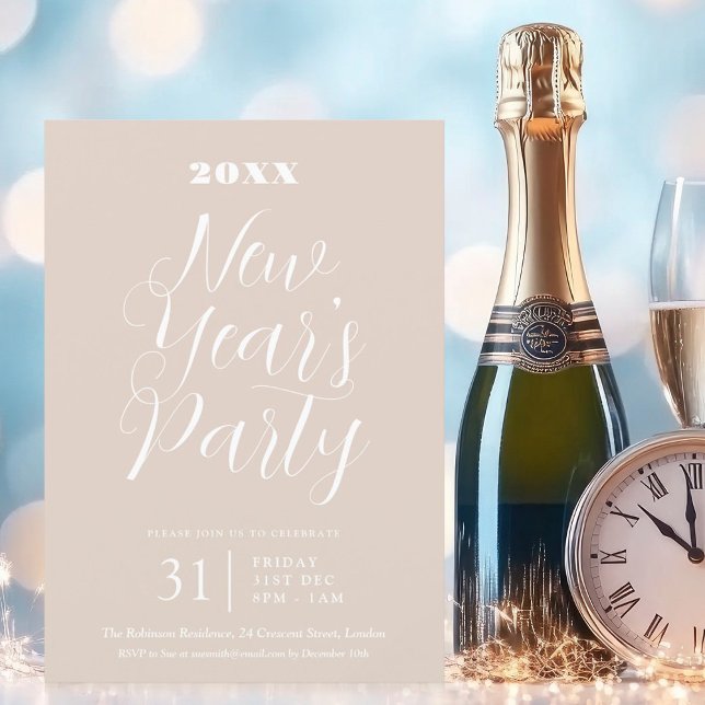 MODERNER TYP Silvester Party Champagne Einladung (MODERN TYPE New Years Eve Party Champagne Invitation)
