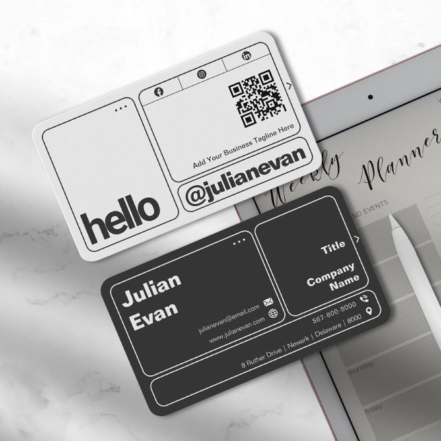 Moderner typografischer Scannercode Visitenkarte (Modern Black & White Scannable QR Code Hello Business Card)