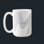 Moderner überarbeiteter Mit Monogramm Erstkaffee & Kaffeetasse<br><div class="desc">Stilvolle und trendige Tasse mit einem großen mit Monogramm Initial und Namen auf beiden Seiten in einfachen,  modernen Schriftart. Wenn Sie Hilfe bei der Anpassung benötigen,  schreiben Sie mir bitte den unten stehenden Button und ich werde Ihnen gerne helfen.</div>