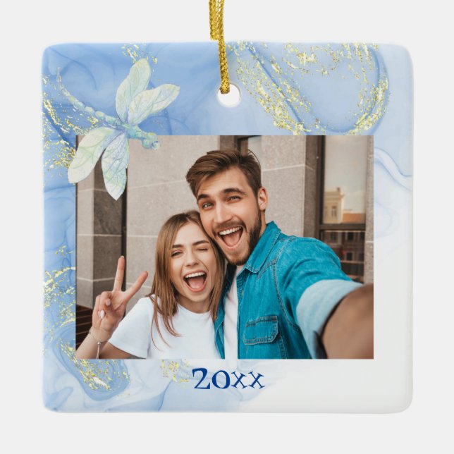 Moderner und dennoch eleganter Blue Gold Swirl Dra Keramikornament (Vorderseite)