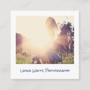 Moderner weißer schicker Fotograf der minimalen Quadratische Visitenkarte