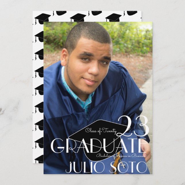 Modernes Abschluss Typografie Script Foto Einladung (Vorne/Hinten)