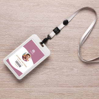 Modernes Abzeichen Minimalistischer Mitarbeiter Ausweis