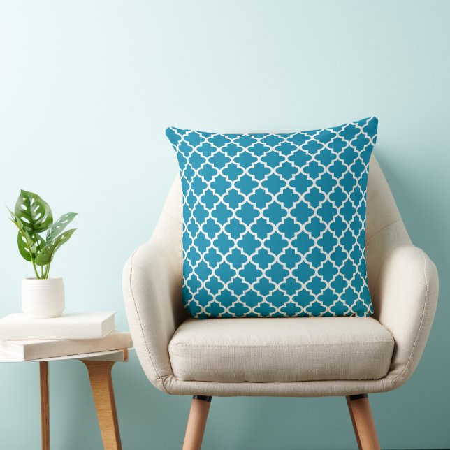 Modernes Aquamarines, marokkanisches Quatrefolienm Kissen (Stuhl )