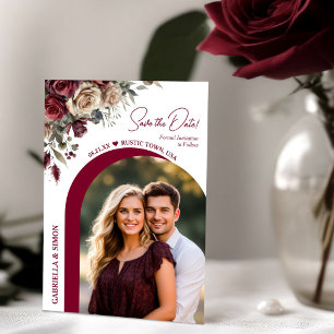 Modernes Arch Burgund & Cream Rose & Foto Hochzeit Save The Date
