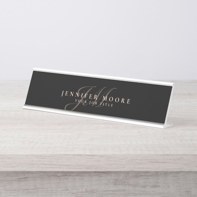 Modernes Berufliches Schwarz/Gold Mit Monogramm Schreibtischnamensplakette (Vorderseite )