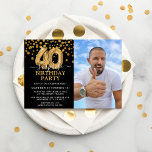 Modernes Black & Gold 40. Überraschung Geburtstags Einladung<br><div class="desc">Moderne Schwarz-Gold Überraschung Geburtstagsfeier Einladung für jemanden,  der 40 Jahre alt ist! Mit einem schwarzen Hintergrund,  einem Foto des Geburtstags Mann/Frau,  Imitate goldenen Glitzer Konfetti,  Gold 40. Geburtstagsballons und einer eleganten Geburtstagsvorlage,  die leicht anzupassen ist.</div>