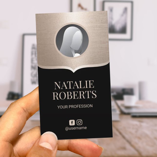 Modernes Black & Gold Social Media Custom Foto Visitenkarte (Von Creator hochgeladen)