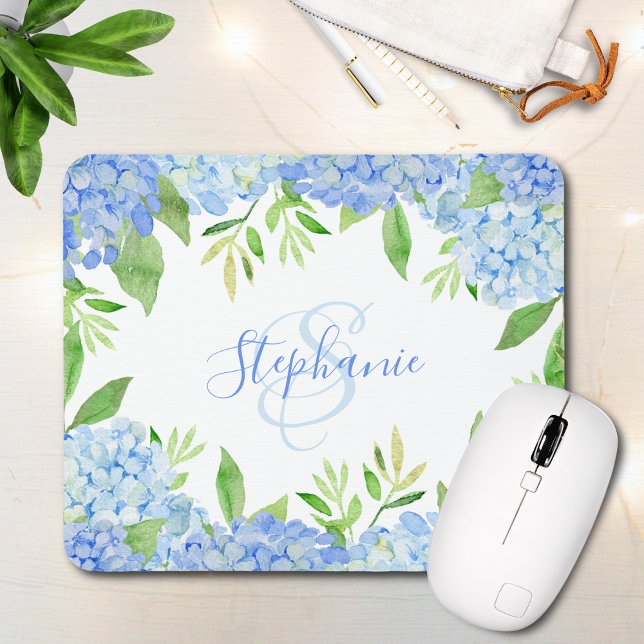 Modernes Blaulblau-Hydrangea Wasserfarbenmonogramm Mousepad (Von Creator hochgeladen)