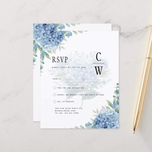 Modernes Blue Hydrangea Hochzeiteinladung QR Code (Vorderseite/Rückseite Beispiel)