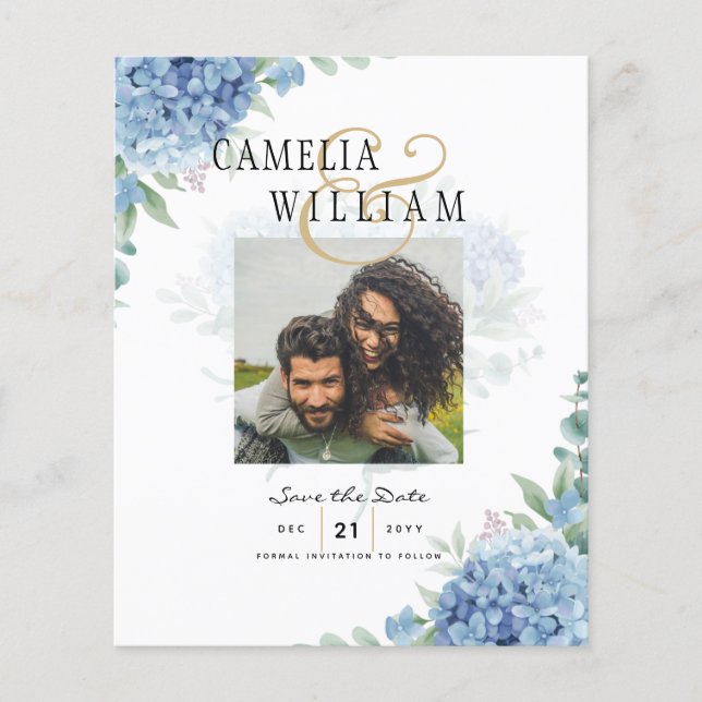 Modernes Blue Hydrangea Hochzeiteinladung QR Code Flyer (Vorne)