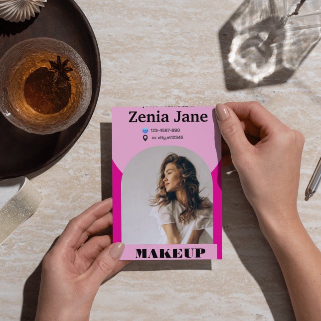 Modernes Bogen-Make-up Rosa Foto qr-Logo Visitenkarte (Von Creator hochgeladen)