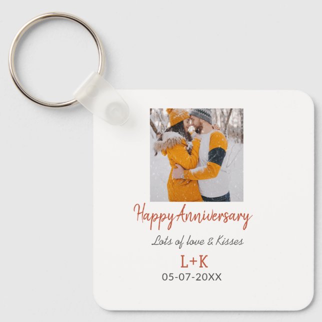 Modernes boho Happy Jubiläum Namensdatum orange hi Schlüsselanhänger (Vorderseite)