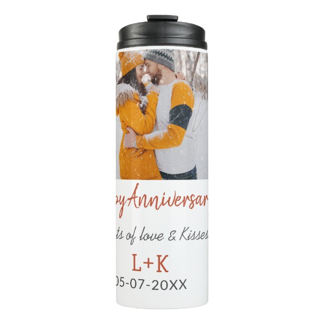 Modernes boho Happy Jubiläum Namensdatum orange hi Thermosbecher (Vorderseite)