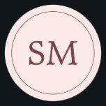 Modernes Borgundy Blush Pink Wedding Monogram Runder Aufkleber<br><div class="desc">Diese rot-bordeauxfarbenen Hochzeitsaufkleber verfügen über ein Monogramm mit Braut- und Bräutigam-Initialen. Diese Aufkleber eignen sich ideal für die Verwendung als Umschlag Aufkleber-Aufkleber oder für die Dekoration von Gastgeschenke Hochzeiten. Diese Aufkleber sind Teil einer Sammlung. Besuchen Sie unseren Shop oder schauen Sie sich unsere Kollektionsseiten an, um das komplette Sortiment passender...</div>