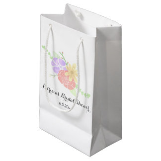 Modernes Brautparty mit Blumenwasser Kleine Geschenktüte