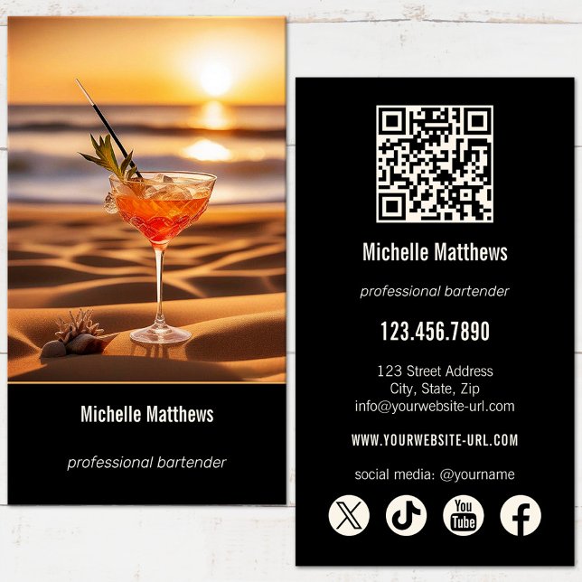 Modernes Cocktail Foto Beruflicher Barkeeper Visitenkarte (Professional bartender business card with image of a cocktail on the beach or your photo - QR code)