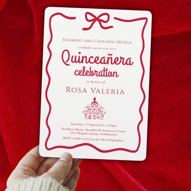 Modernes Coquette Quinceanera Einladung (Modern Quinceanera Invitation with coquette style red bow border)