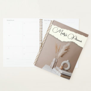 Modernes Design mit individuellem Namen Planer