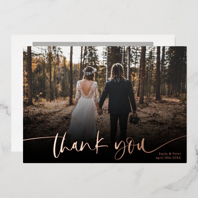 Modernes Drehbuch danke Ihnen 2 Fotos Hochzeit Folieneinladung (Vorderseite/Rückseite)
