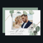 Modernes Drehbuch Vintages Foto eucalyptus inv Einladung<br><div class="desc">Moderne Drehbuch elegante Vintage Foto eucalyptus Hochzeit speichern das Datum.</div>