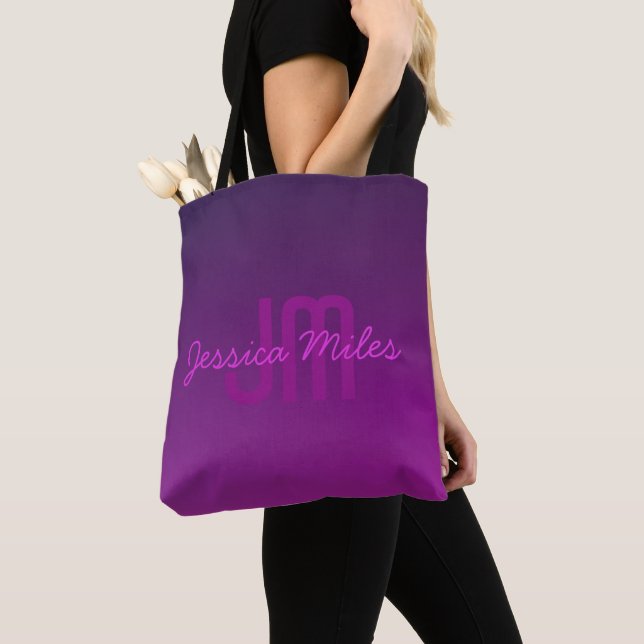 Modernes Editierbares Mit Monogramm Text & Lila Om Tasche (Von Nahem)