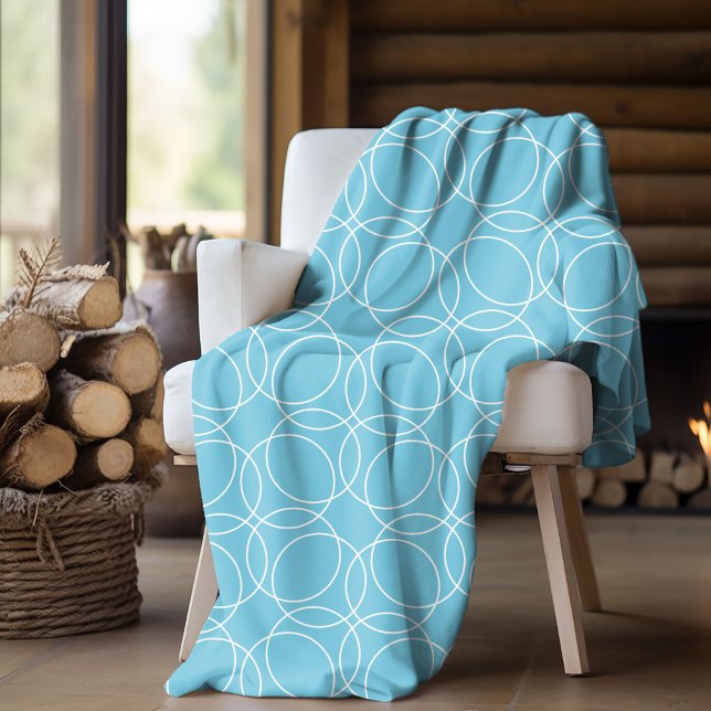 Modernes, einfaches Muster Fleecedecke (fleece blanket with circle pattern in light blue)