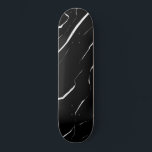 Modernes, einzigartiges Muster aus weißem, schwarz Skateboard<br><div class="desc">Dieses moderne und trendige Muster ist perfekt für jeden stilvollen Mann oder jede Frau. Das moderne und coole Marmordesign ist in Weiß und Schwarz gehalten. Es ist elegant, einfach, elegant und einzigartig. ***WICHTIGE HINWEIS FÜR DESIGN: Für individuelle Designanfragen, wie z.B. passende Produktanfragen, Farbänderungen, Platzierungsänderungen oder andere Änderungswünsche, klicken Sie bitte...</div>