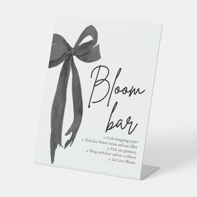 Modernes elegantes Black Bow Bloom Bar Sign Sockelschild (Vorderseite)