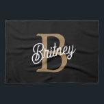 Modernes elegantes Monogramm Name Black Gold Scrip Geschirrtuch<br><div class="desc">Das moderne elegante Monogram Name Black Gold Script Kitchen Handtuch ist ein elegantes und funktionales Accessoire für jede Küche. Es zeichnet sich durch einen stilvollen schwarzen Hintergrund mit elegantem Goldskript aus, das mit einem Monogramm und einem Namen individuell anpassbar ist und eine persönliche Touch bietet. Dieses Küchentuch aus hochwertigem, absorbierendem...</div>