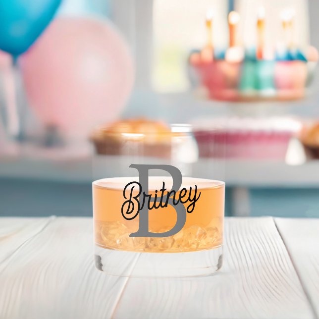 Modernes, elegantes Monogramm Name Schwarz Graue S Whiskyglas (Insitu (Baby Party))