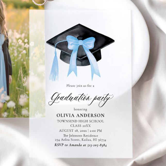 Modernes Elegantes Trendy Stylish Blue Bow Abschlu (Watercolor Modern Elegant Trendy Stylish Dusty Blue Bow Graduation Vellum Invitations)