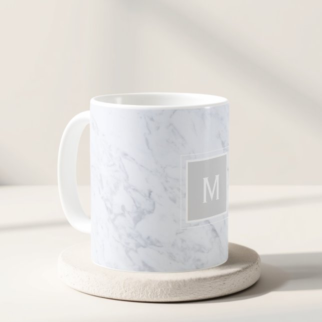 Modernes, elegantes, weißes Marmormonogramm Kaffeetasse (Von Creator hochgeladen)