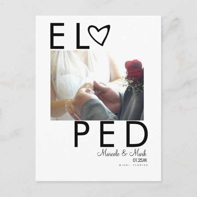 Modernes Eloped Foto Typografie Herz Postkarte (Vorderseite)