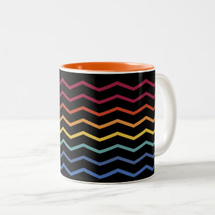 Modernes farbenfrohes Zigzag-Muster Zweifarbige Tasse
