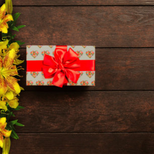 Modernes farbiges Herz graues Muster Geschenkpapier