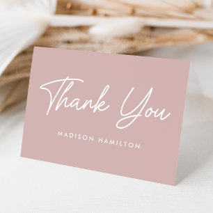 Modernes, feines Script Dusty Rose Babydusche Dankeskarte