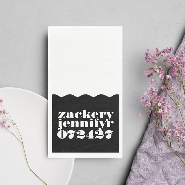 Modernes, feines Wavy Frame Schwarz-weiße Hochzeit Serviette (Von Creator hochgeladen)